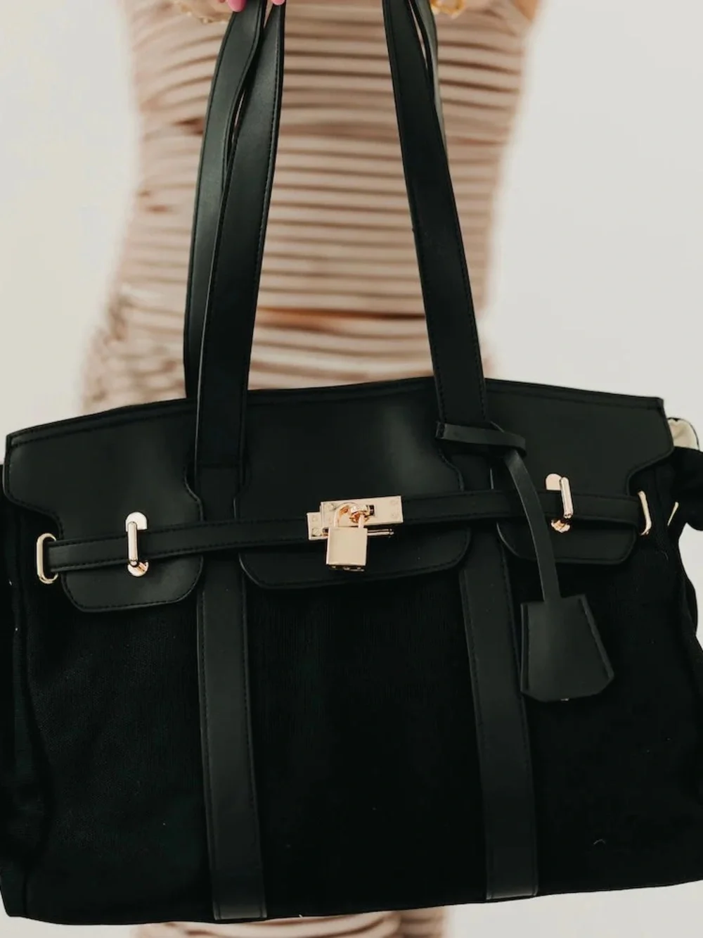 Pretty Simple Cadence Canvas And Vegan Leather Tote Bag Black High Quality